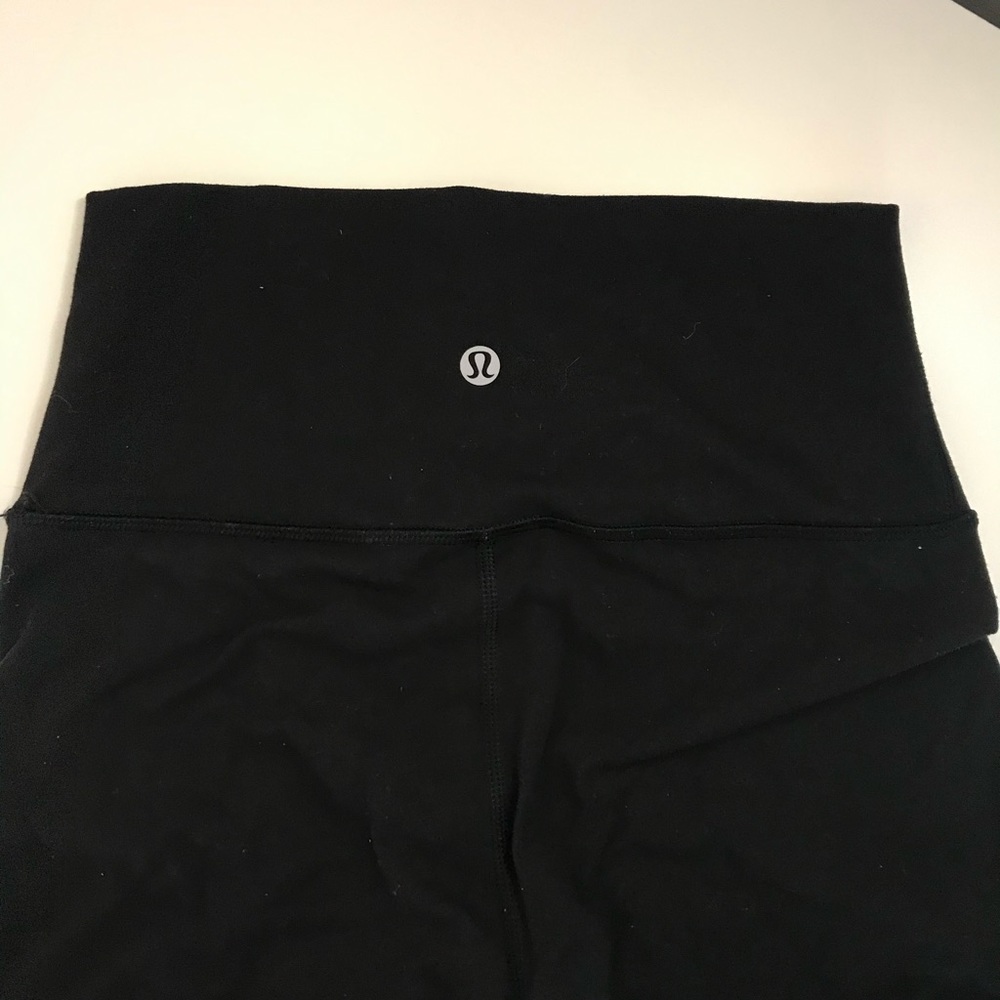 Lululemon Wunder Under Cropped Leggings